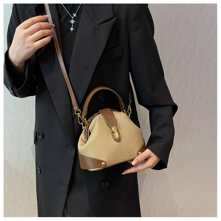 PU Leather Shell Bag – Urban Crossbody & Handbag